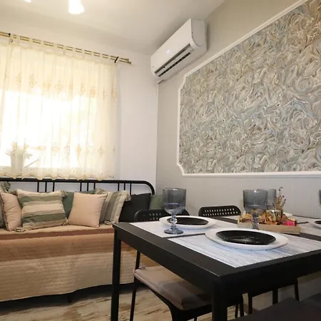 Relax With Parking Апартамент *